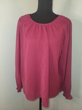 Jessica Simpson  Long-Sleeve Scoop Neck Blouse